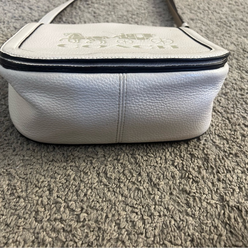 Coach crossbody - Picture 4 of 6